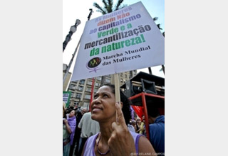 Mulheres em luta contra a mercantilização da natureza e da vida!