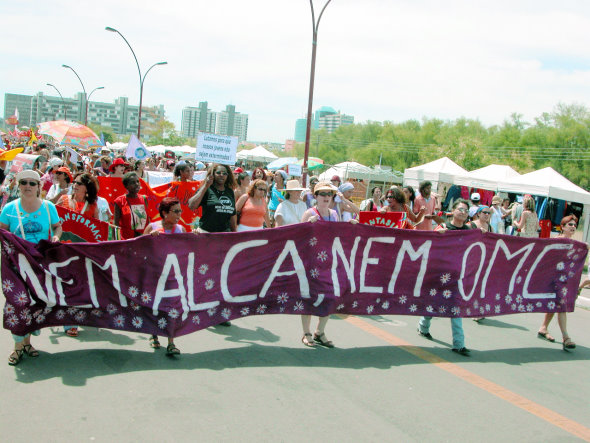 Movimentos sociais comemoram dez anos de vitória contra a ALCA