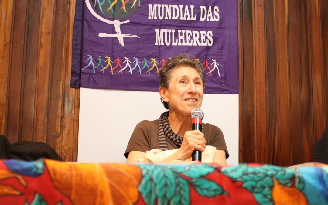 Silvia Federici: “Precisamos desenvolver uma perspectiva feminista dos comuns”