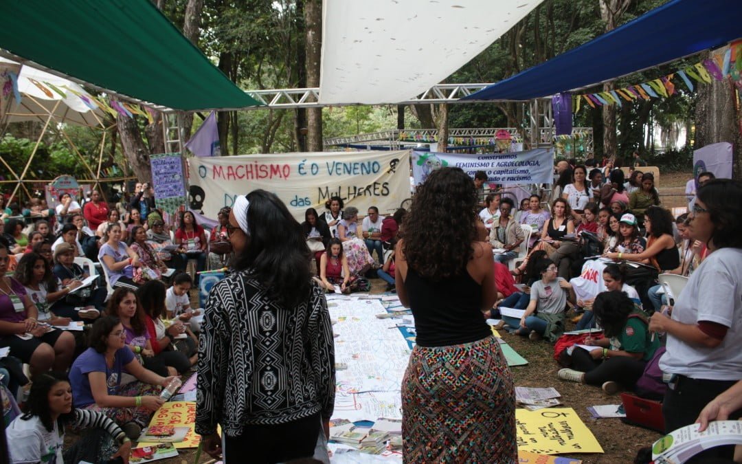 “Sem feminismo não há agroecologia”: Seminário de mulheres traz lutas de todo o país para o ENA