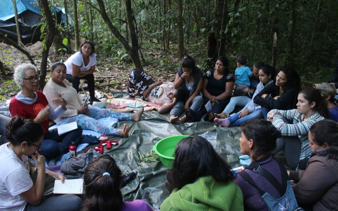 Escola de formação em agroecologia e feminismo é também solidariedade com as caiçaras