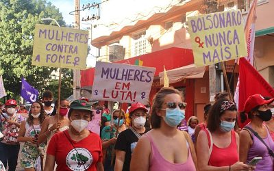 A organização feminista é fundamental para reconstruir o Brasil